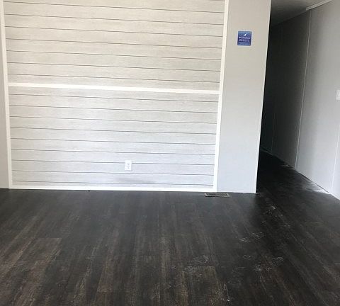 2nd image of 7312 Miami Ave