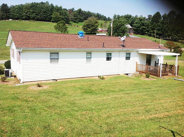2nd image of 15027 Whites Mill Rd