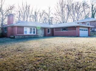 18 Forsythia Ln, Saint Louis, MO 63132