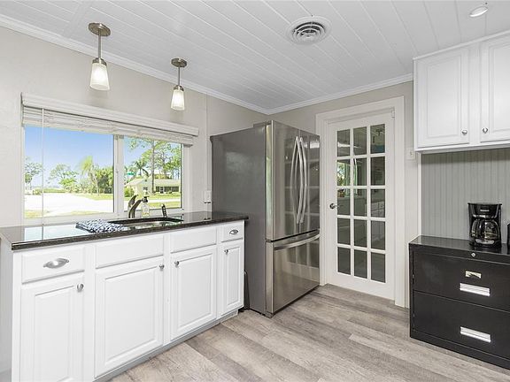 4th image of 495 S McCall Rd