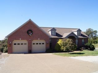 8415 Middle Mount Vernon Rd, Mount Vernon, IN 47620