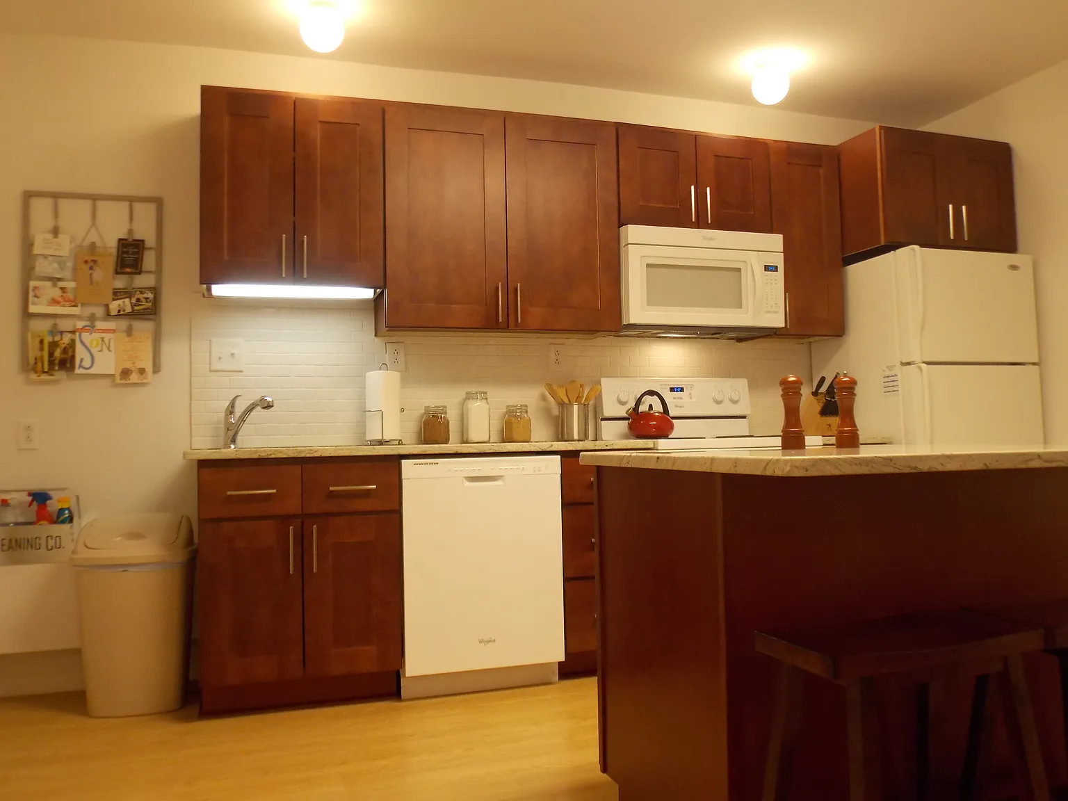 1 bed, 1000 sqft, $1,200 — Photo 2