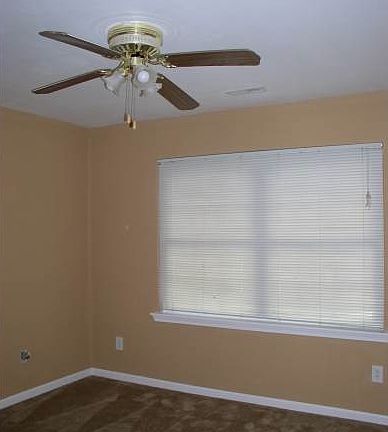 3rd image of 5517 Thompkins Ct #A