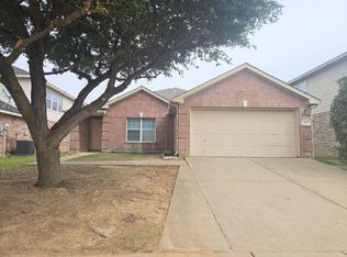 907 Cattail Dr, Arlington, TX 76001