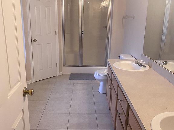 3rd image of 2868 SW Vittorio St