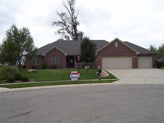 2nd image of 24 Lakeview Ct