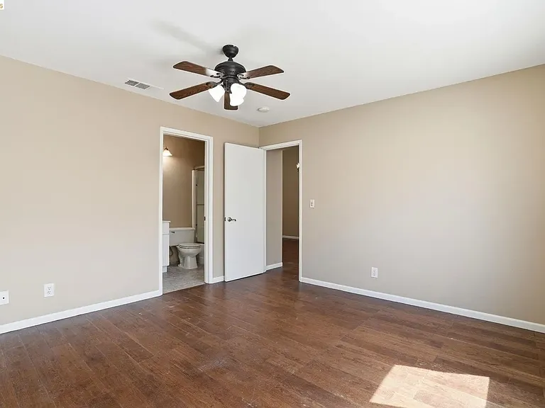 4465 Fall Ln — Photo 5
