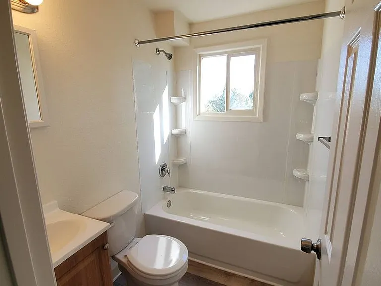 7865 Valley Rd NE #16 — Photo 8