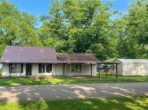 315 Maple St, Saint Paul, AR 72760