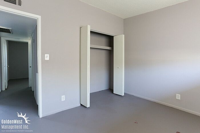 1st image of 2205 W Glenrosa Ave #1