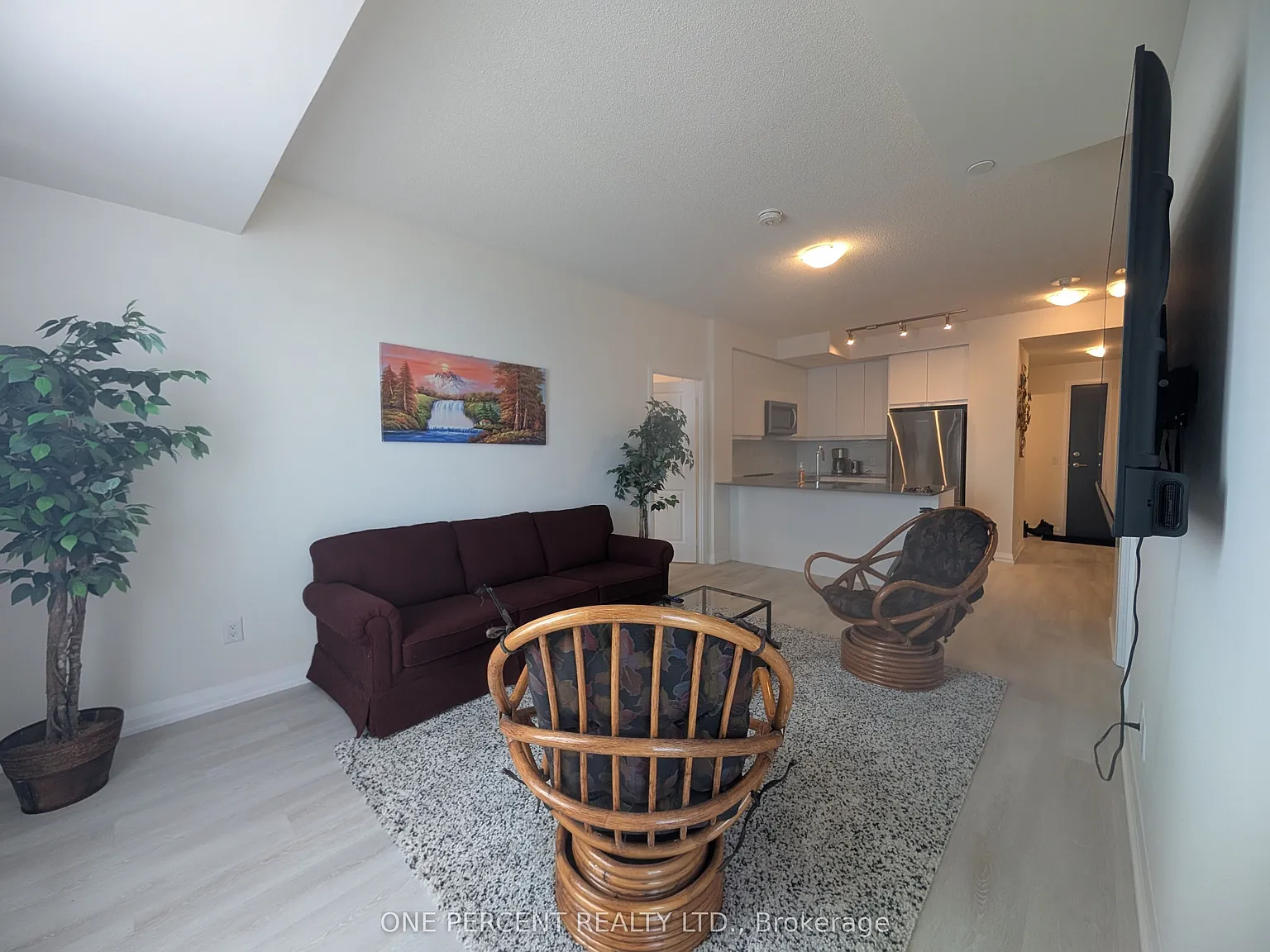 3 bed, $3,088 — Photo 2