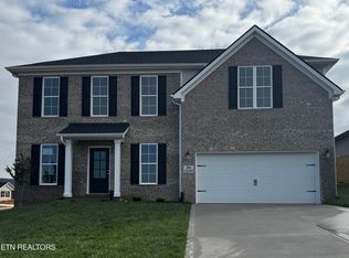 204 Clover Meadow Ln, Maryville, TN 37801