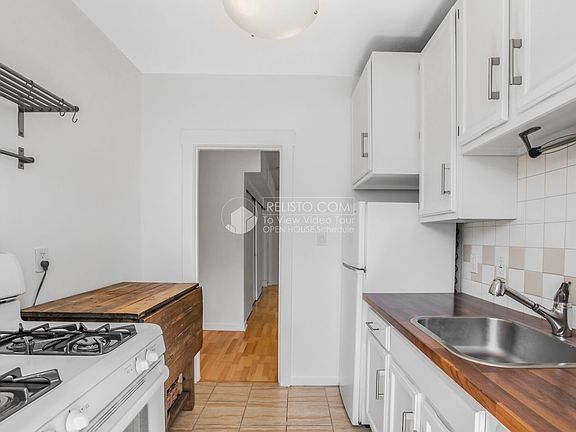 5th image of 1441 Jefferson St