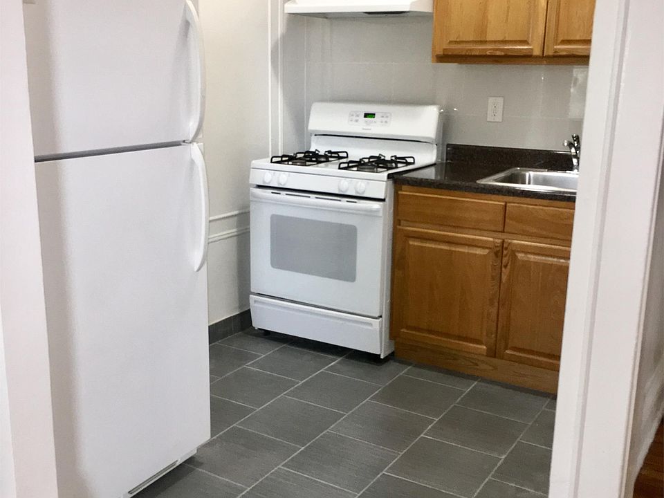 1st image of 266 4th Ave APT 36B