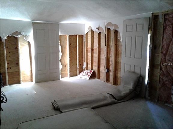 4th image of 6208 N 49th St