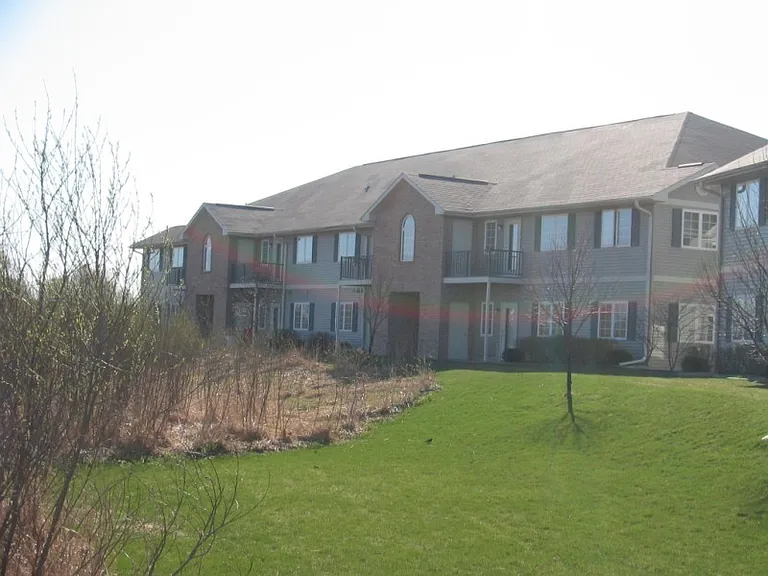 Windsor Pond Apartments — Photo 113
