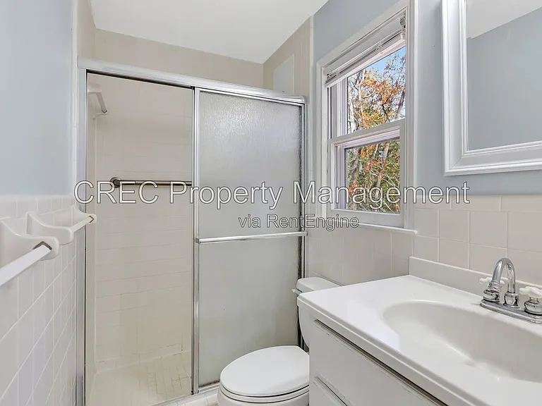 321 Shaftesbury Ln — Photo 58