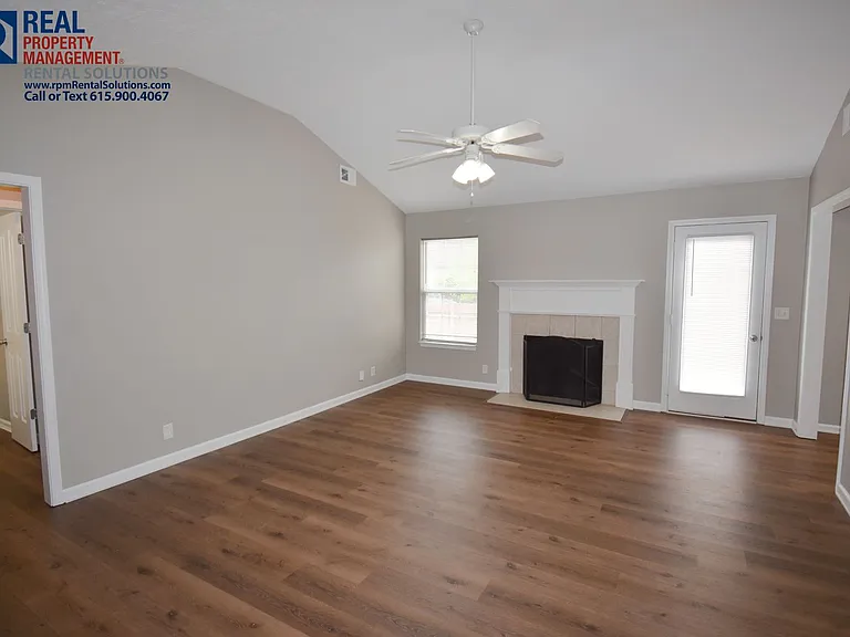 1178 Catawba Way — Photo 7