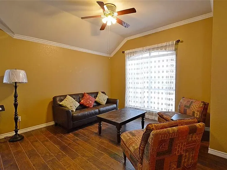 11216 Harbor Rd — Photo 14