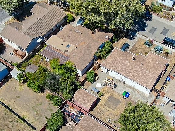 3rd image of 1608 143rd Ave