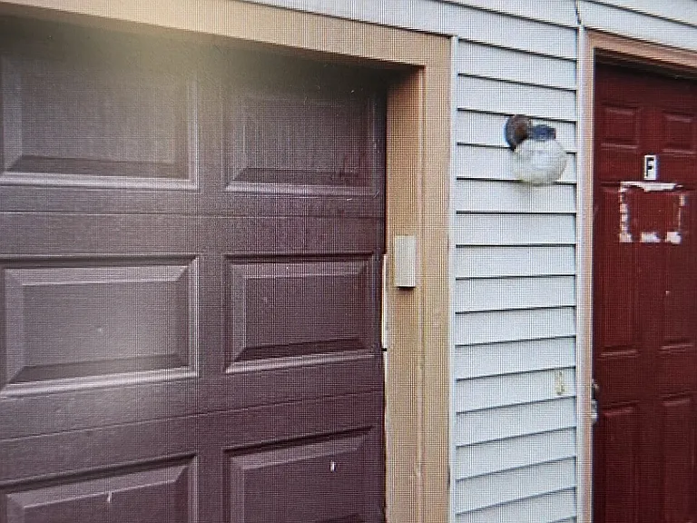 18 Allen Ct #F — Photo 2