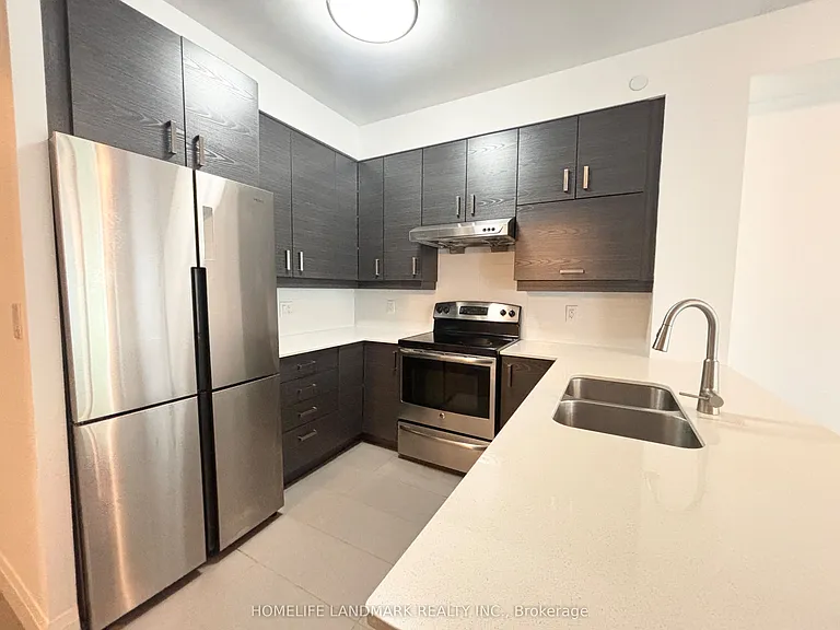 1 Uptown Dr #207 — Photo 2