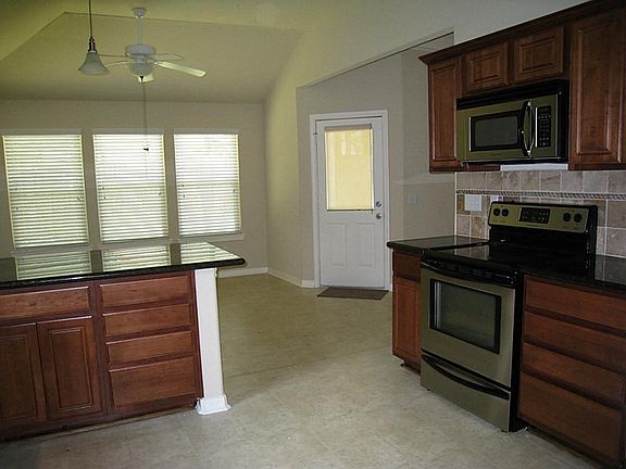 4th image of 93 Paradise Valley Dr