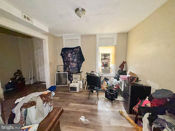 3rd image of 2109 Presbury St