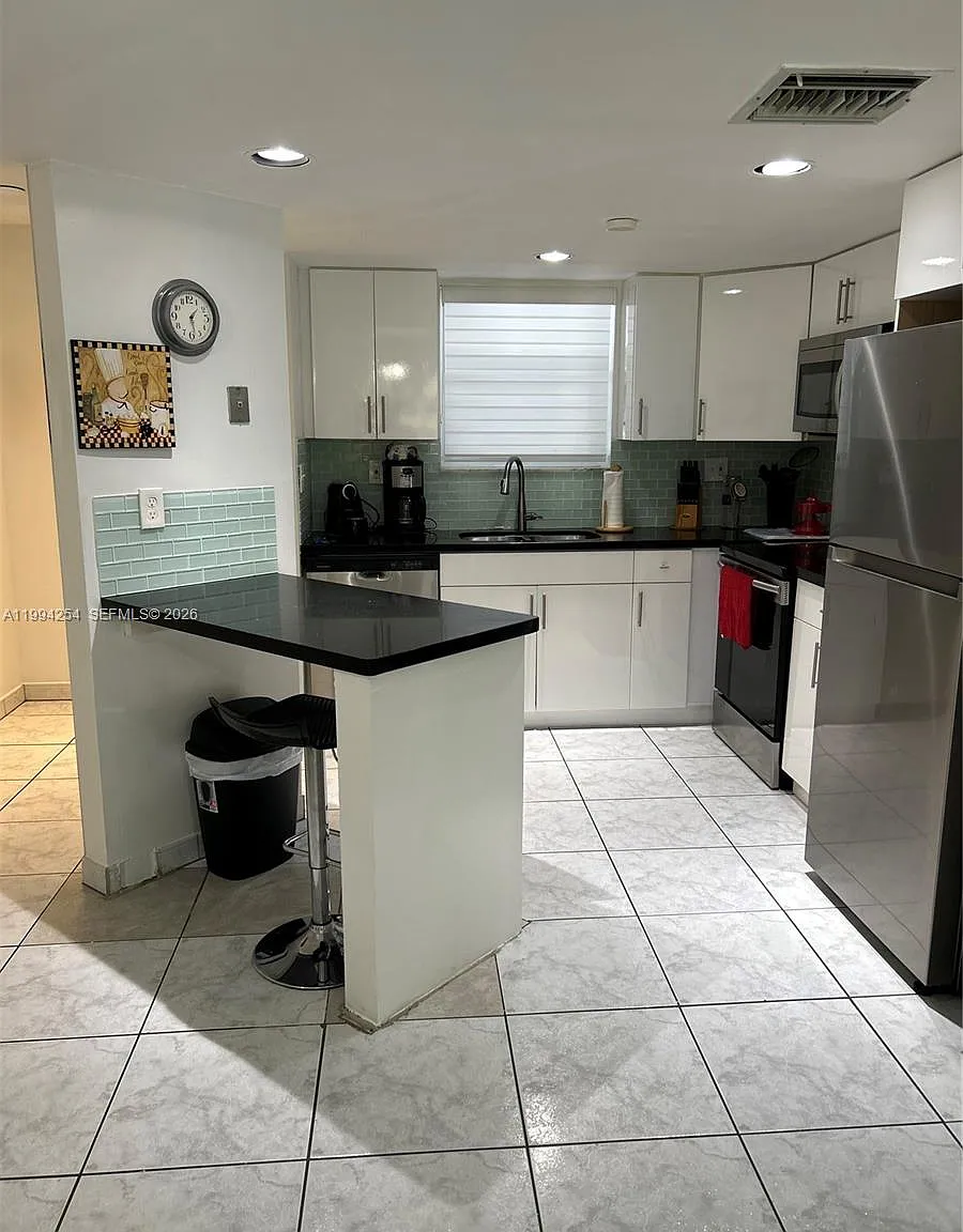 Le Frontenac Condo — Photo 4