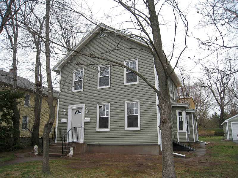 1st image of 10 Glastonbury Ave