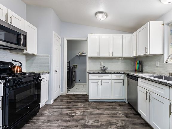 5th image of 2304 Canosa Ave