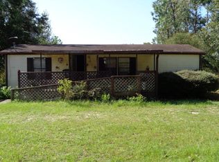 109 Caracas St, Interlachen, FL 32148