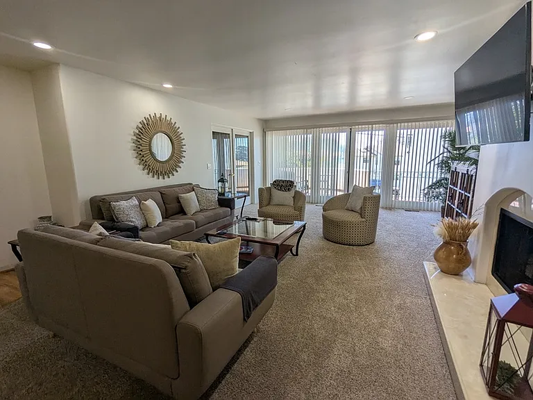 731 Piney Way — Photo 2
