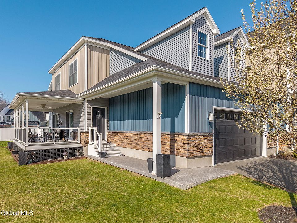 1st image of 32 Stacey Way