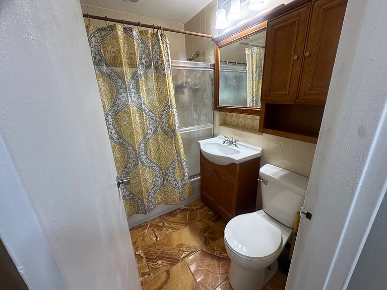 15111 Woodlawn Ave — Photo 10