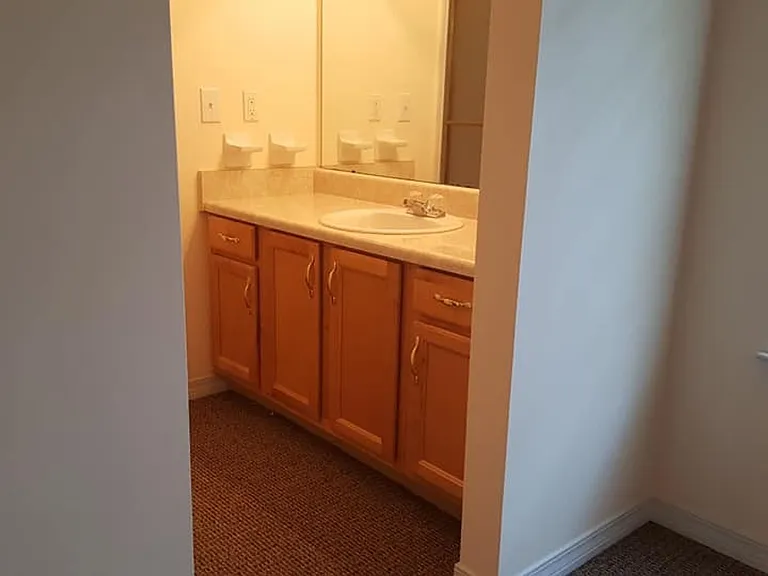 502 Meadow Ln — Photo 48