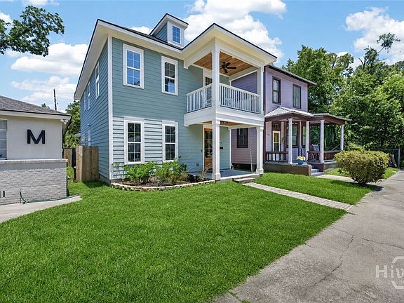 2nd image of 706 W 44th Street