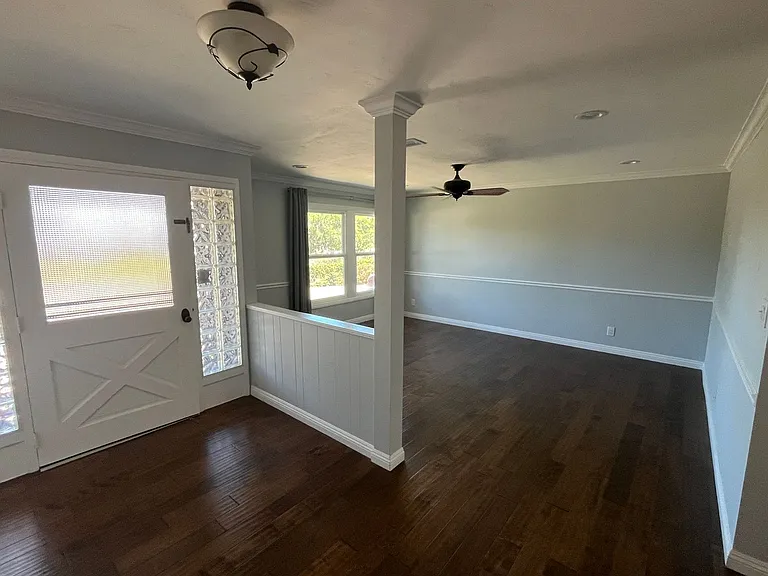 2085 Warmlands Ave — Photo 2