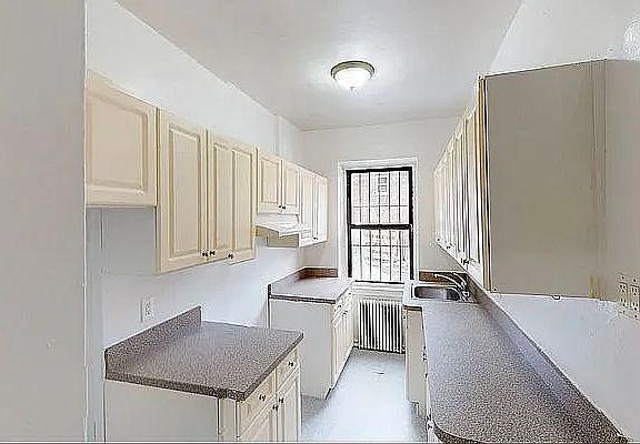 3rd image of 500 W 235th St APT 2N