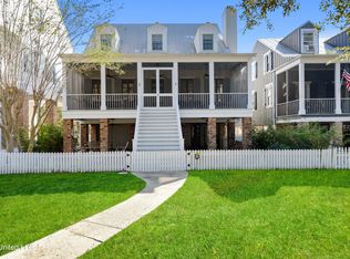 28 Devils Elbow, Diamondhead, MS 39525