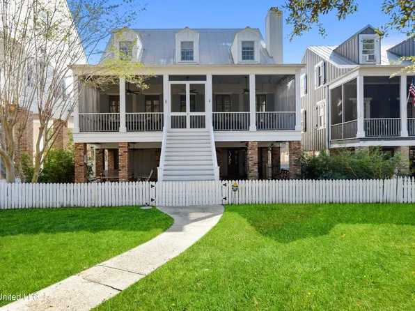 28 Devils Elbow, Diamondhead, MS 39525