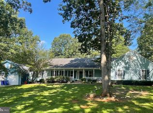 18299 Ragtop Rd, Jeffersonton, VA 22724