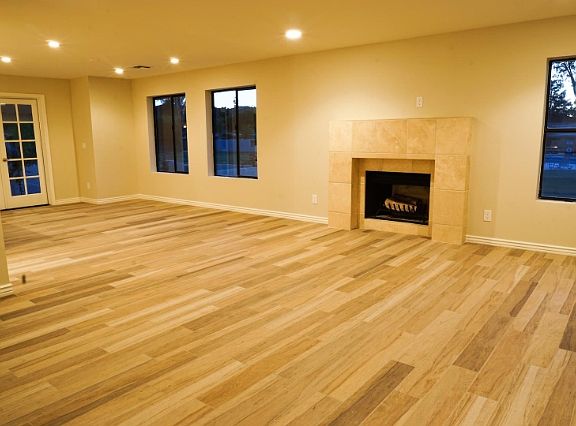 3rd image of 615 W Cape Royal Ln