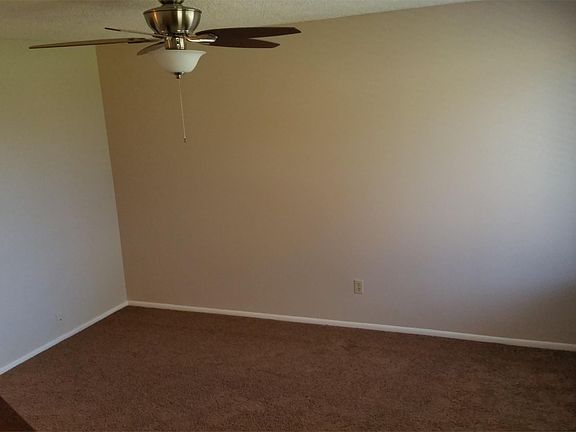 4th image of 6733 N 44th Ave #1