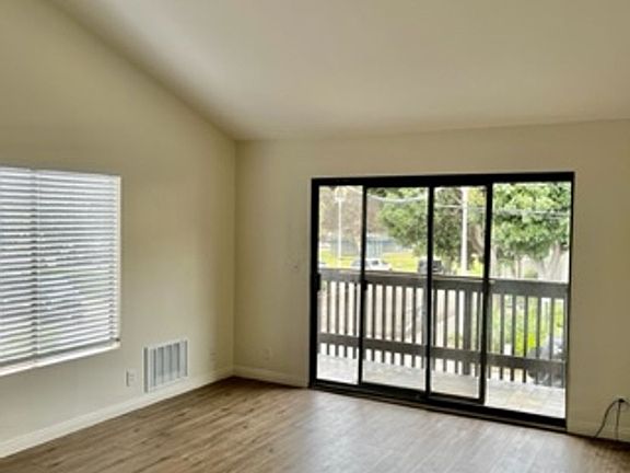 5th image of 1252 Parker Pl #1252