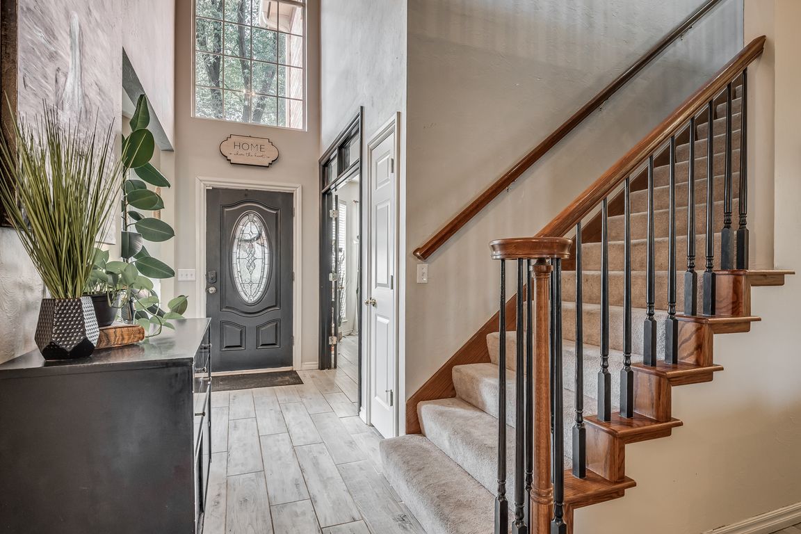 next background image