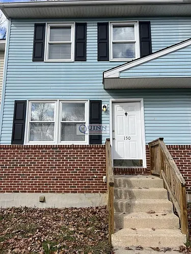 150 E Village Rd Photo 1