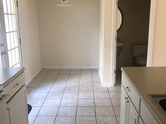 5th image of 1000 Park St APT 13