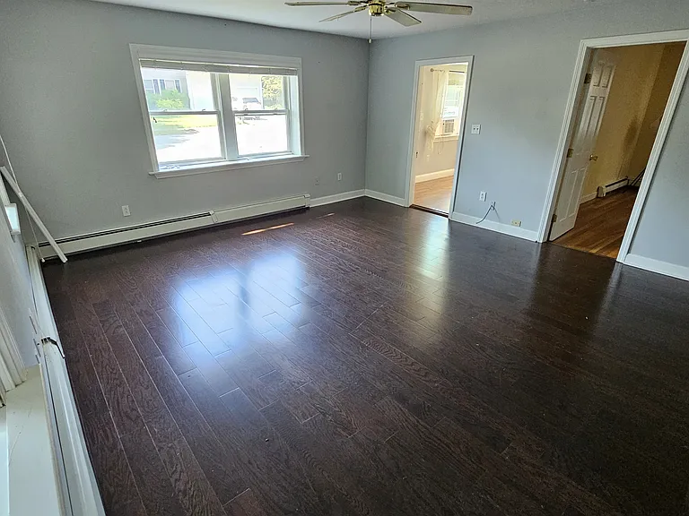 13 Otis St — Photo 4