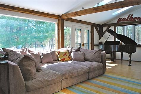 LIVING ROOM WITH WINDOW WALLS